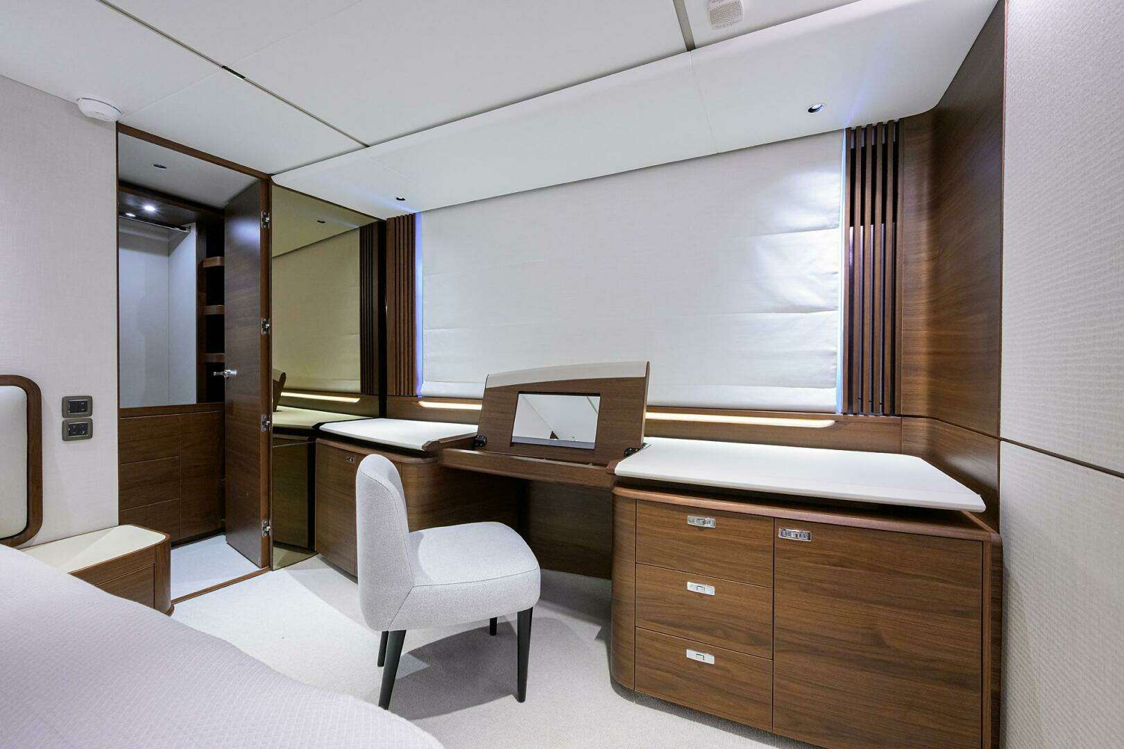 2027 Princess X80 - Image 146