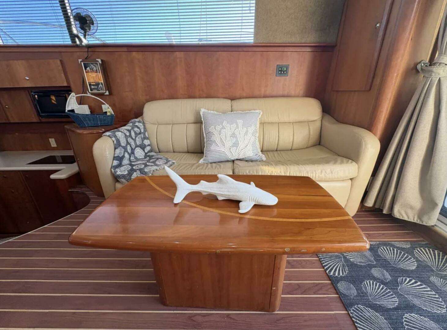 2003 Silverton 42 Convertible - Image 7