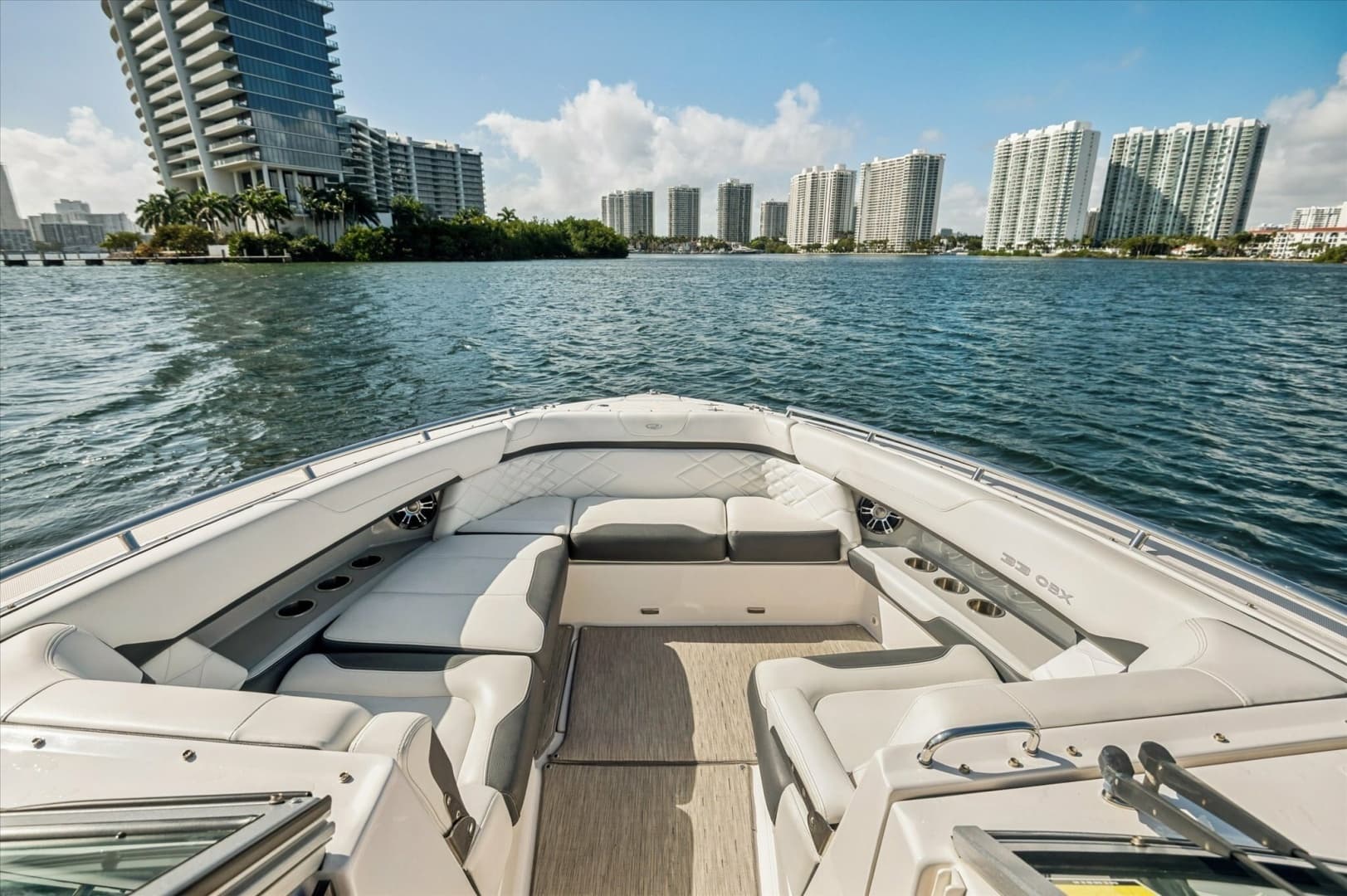 2019 Regal 33 OBX - Image 21