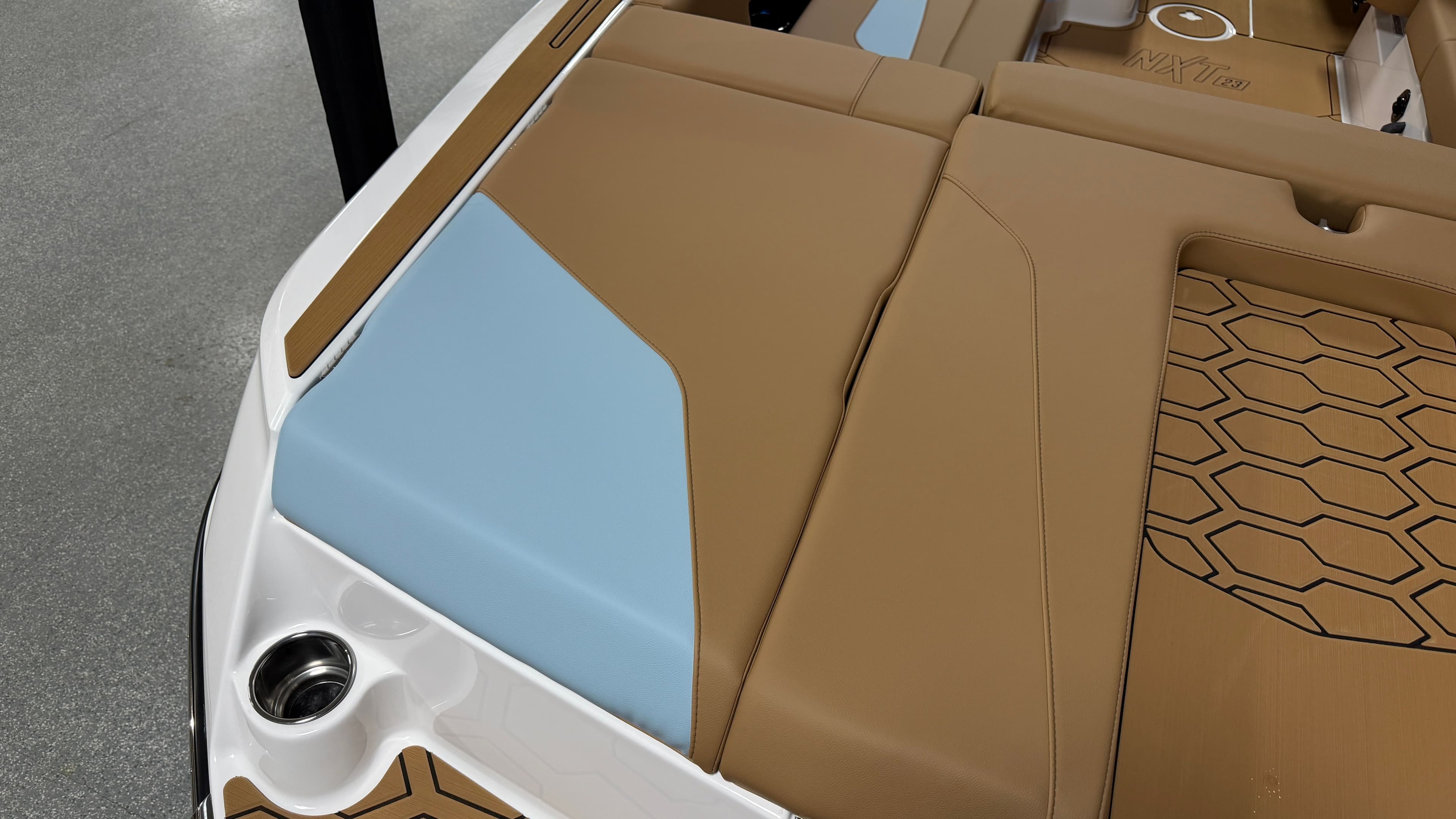 2026 MasterCraft NXT23 - 14