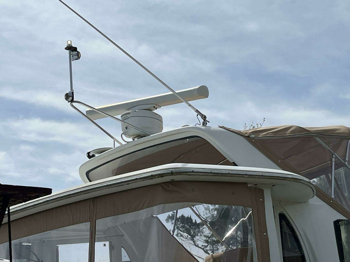 2005 Carver 396 - Image 55
