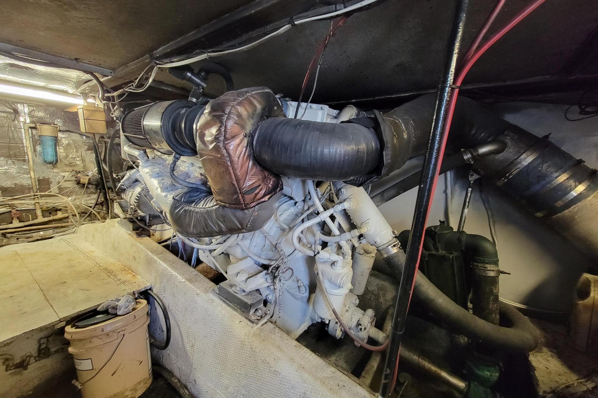 Starboard Engine (500 hrs. SMOH)