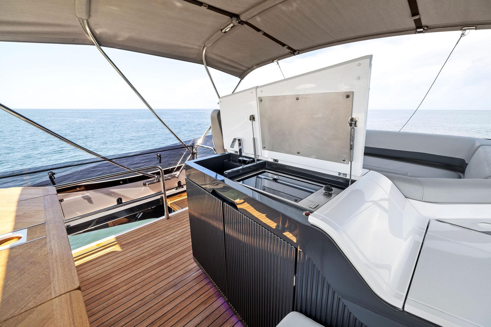 2024 Fairline Phantom 65 - 61