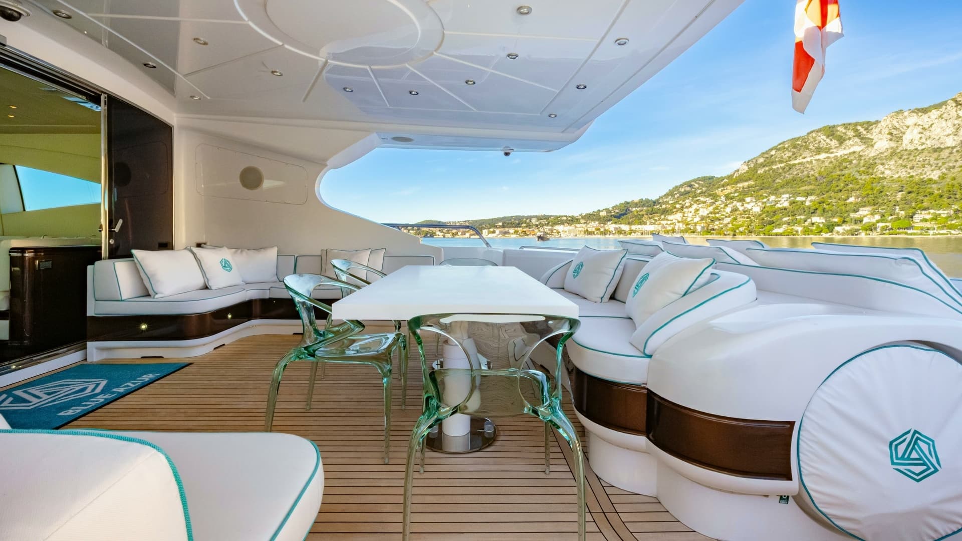 2007 Overmarine Mangusta 130 - Image 9