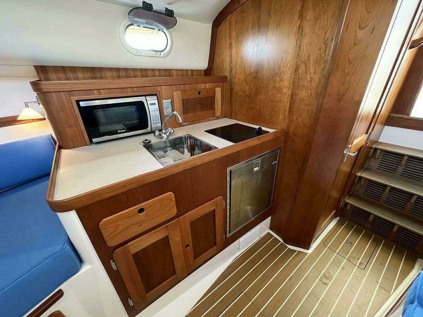 2013 Hunt Yachts Harrier 36 - Image 33