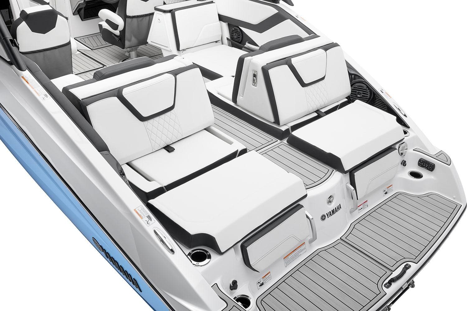 Manufacturer Provided Image: 2026 Yamaha Boats 252SE interior with luxurious seating and modern design.