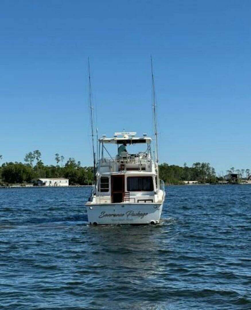 1989 Ricker 48 Convertible - Image 17