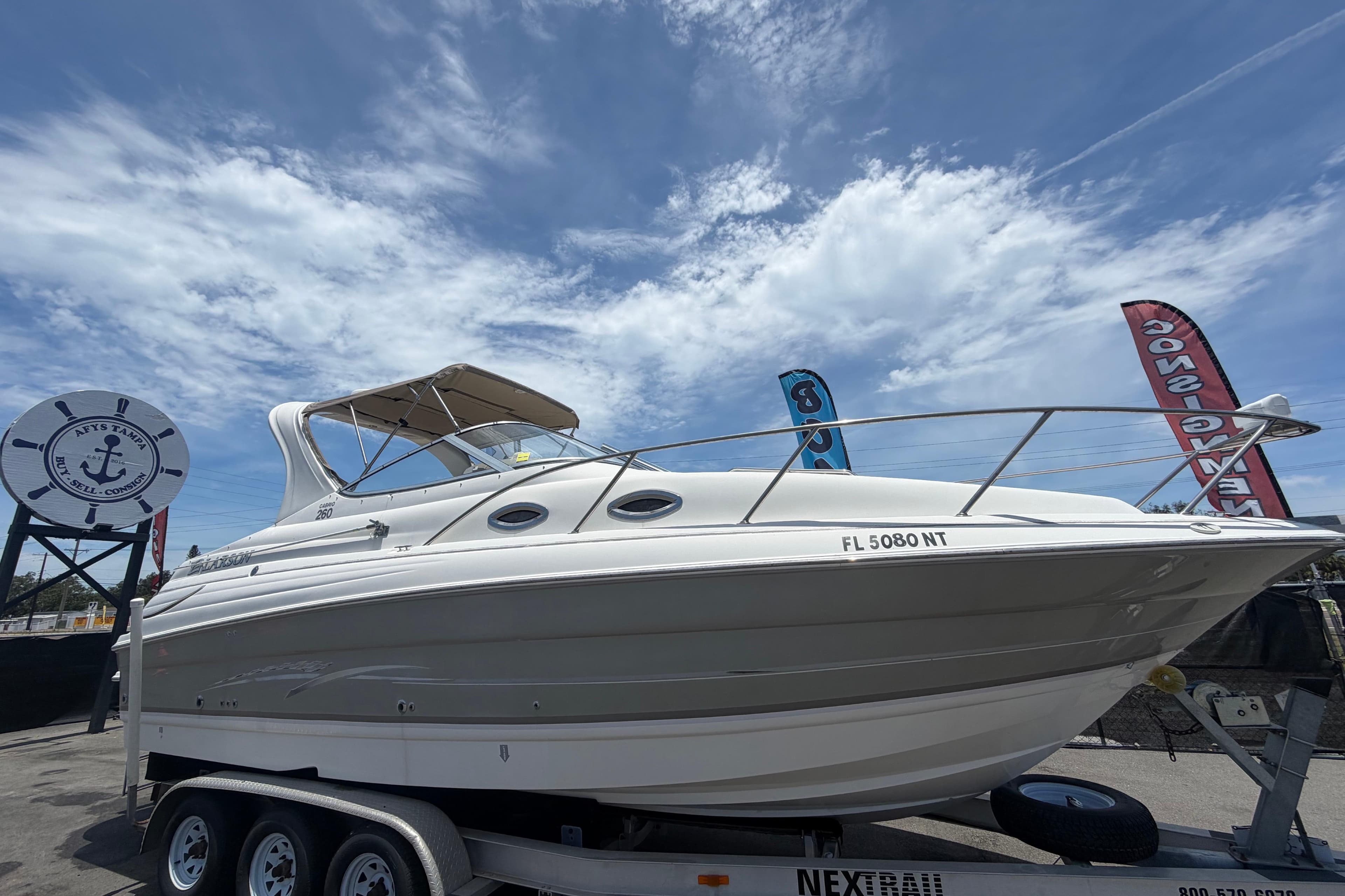 2008 Larson Cabrio 260