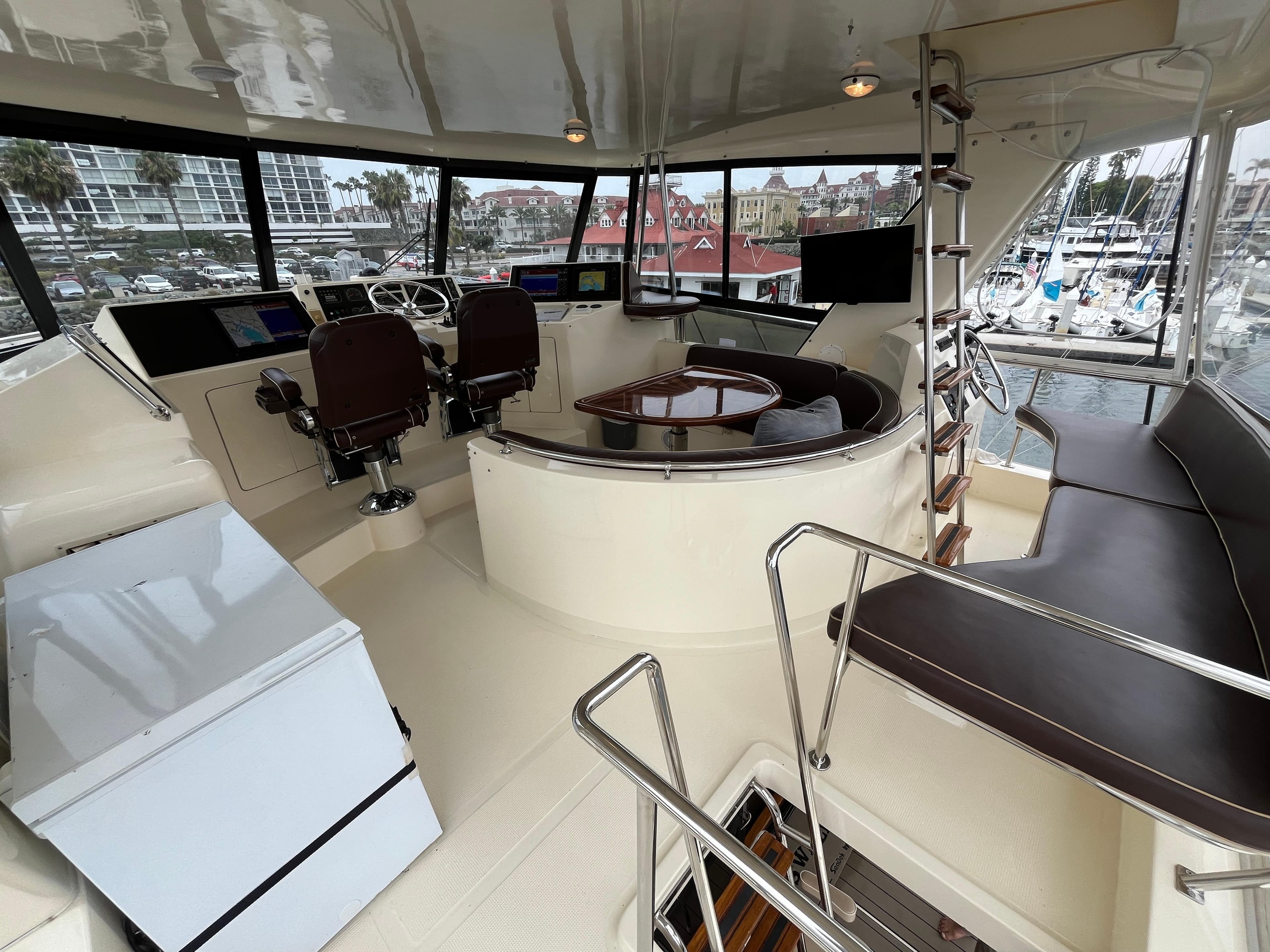 1999 Mikelson Long-Range Luxury Sportfisher - 59