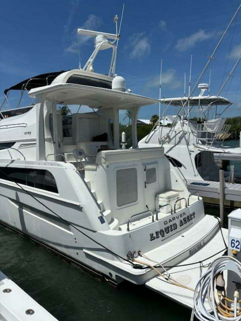 2006 Carver 43 Motor Yacht - Image 5