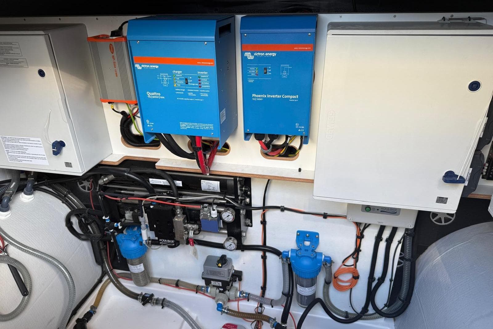 Electrical system of a 2021 Fountaine Pajot Motor Yacht 44, featuring inverters and wiring.