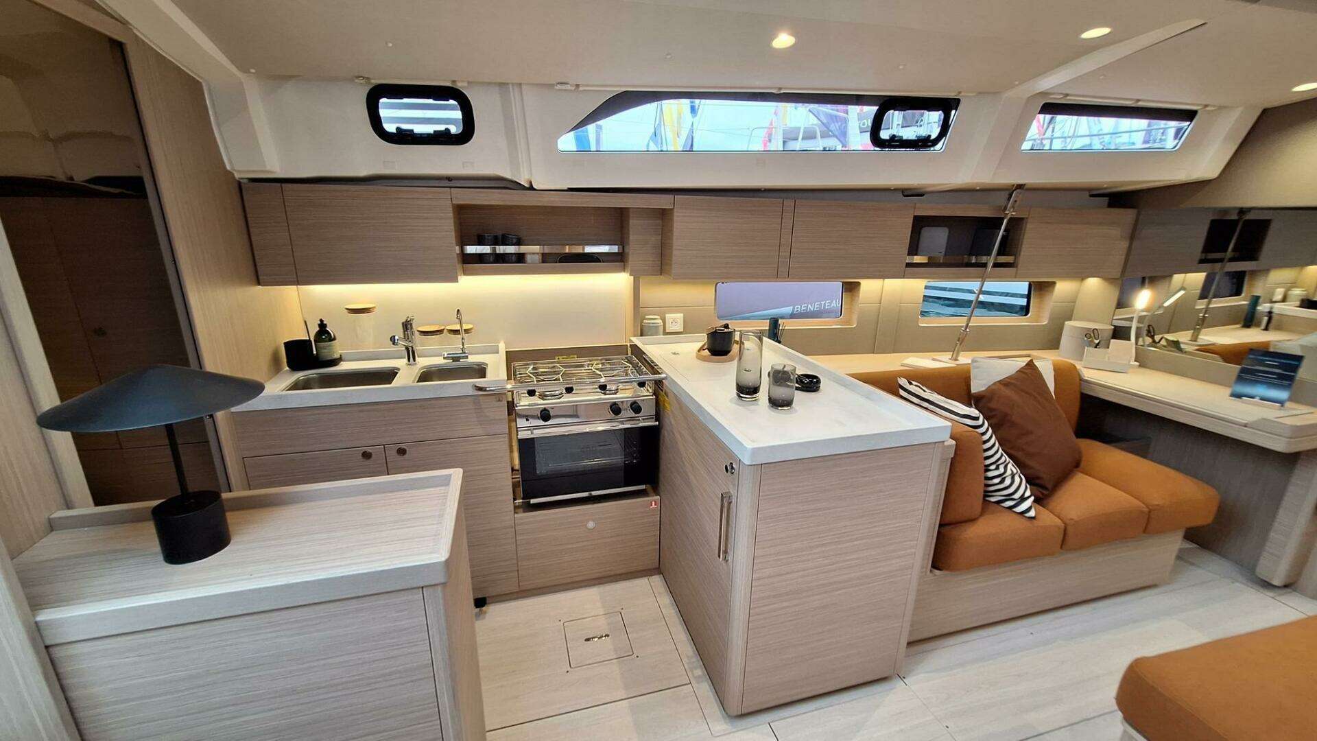 2026 Beneteau Oceanis 47 FIRST LINE - Image 14