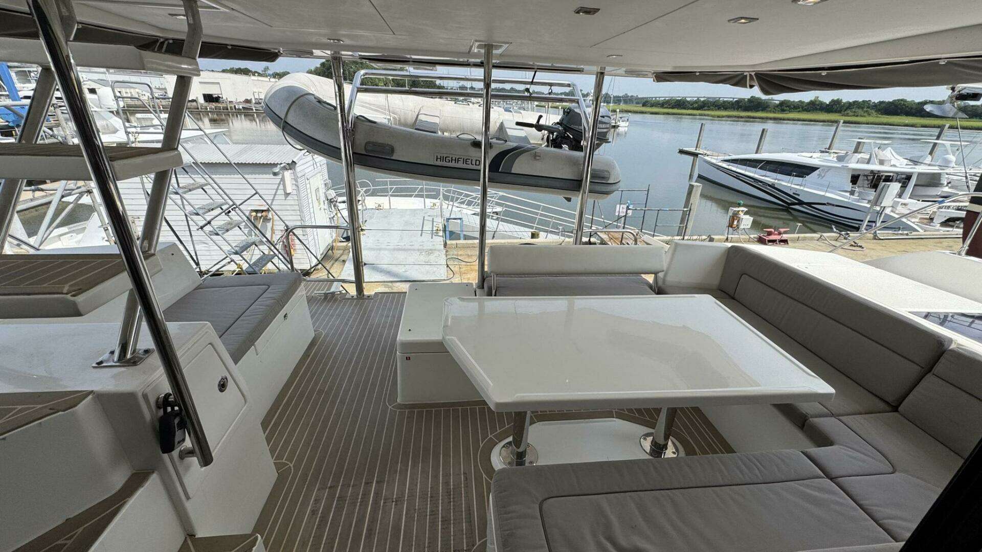 2018 Leopard 43 Powercat - Image 15