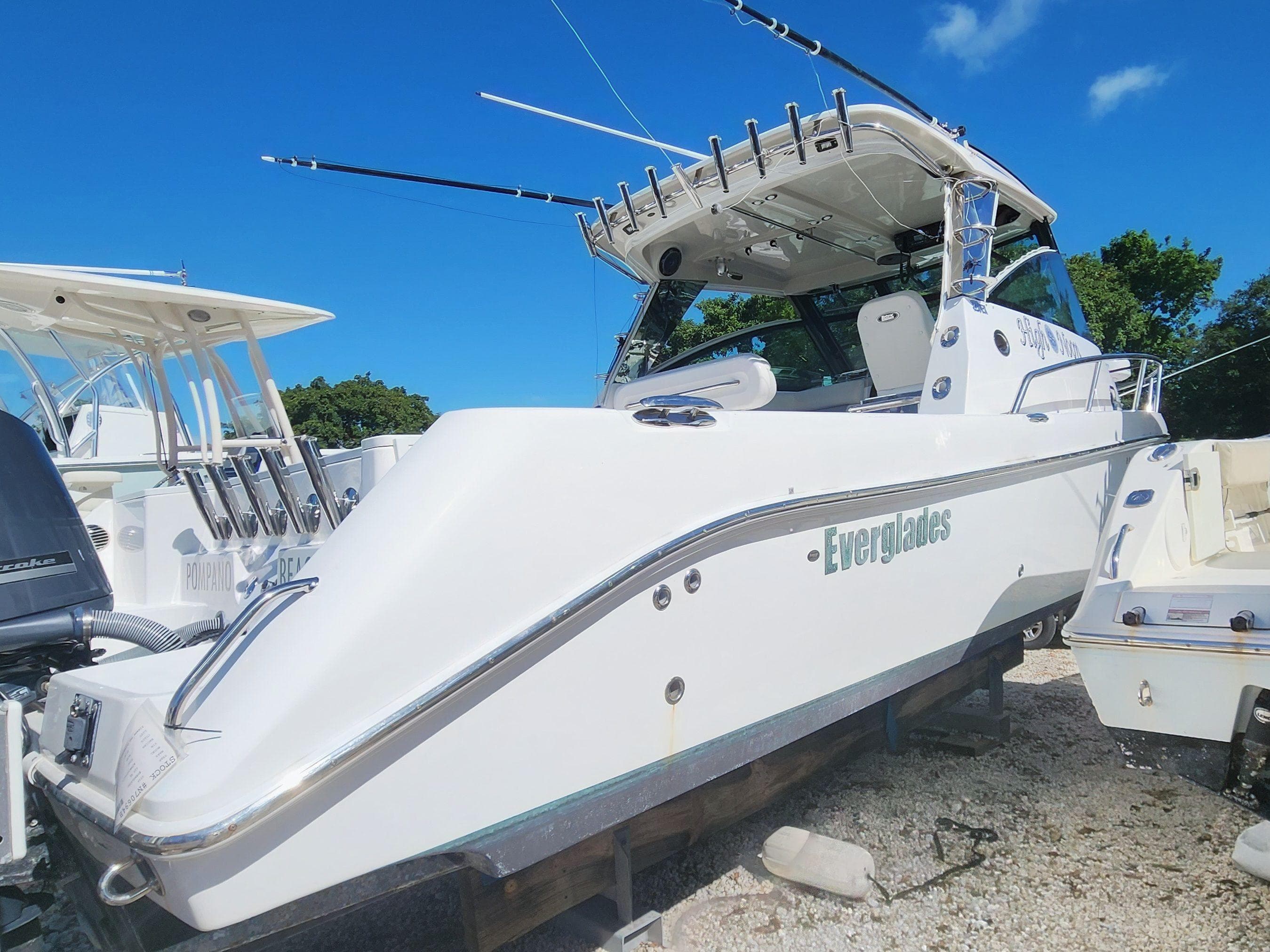 2016 EVERGLADES 320 EX - Image 12
