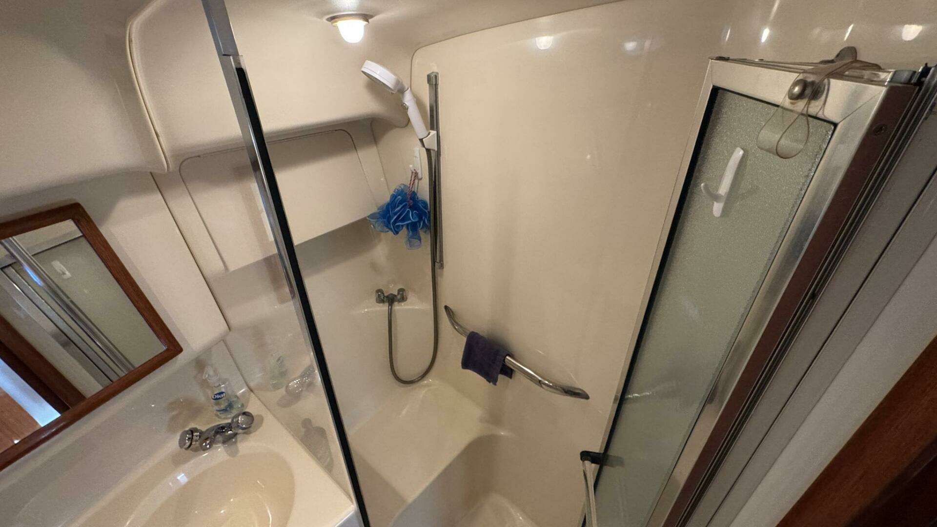 2000 Sea Ray 420 Aft Cabin - Image 50