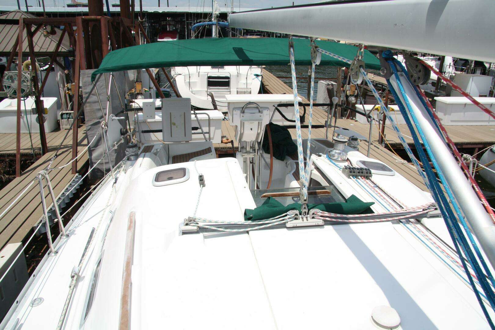 2006 Beneteau — - Image 26