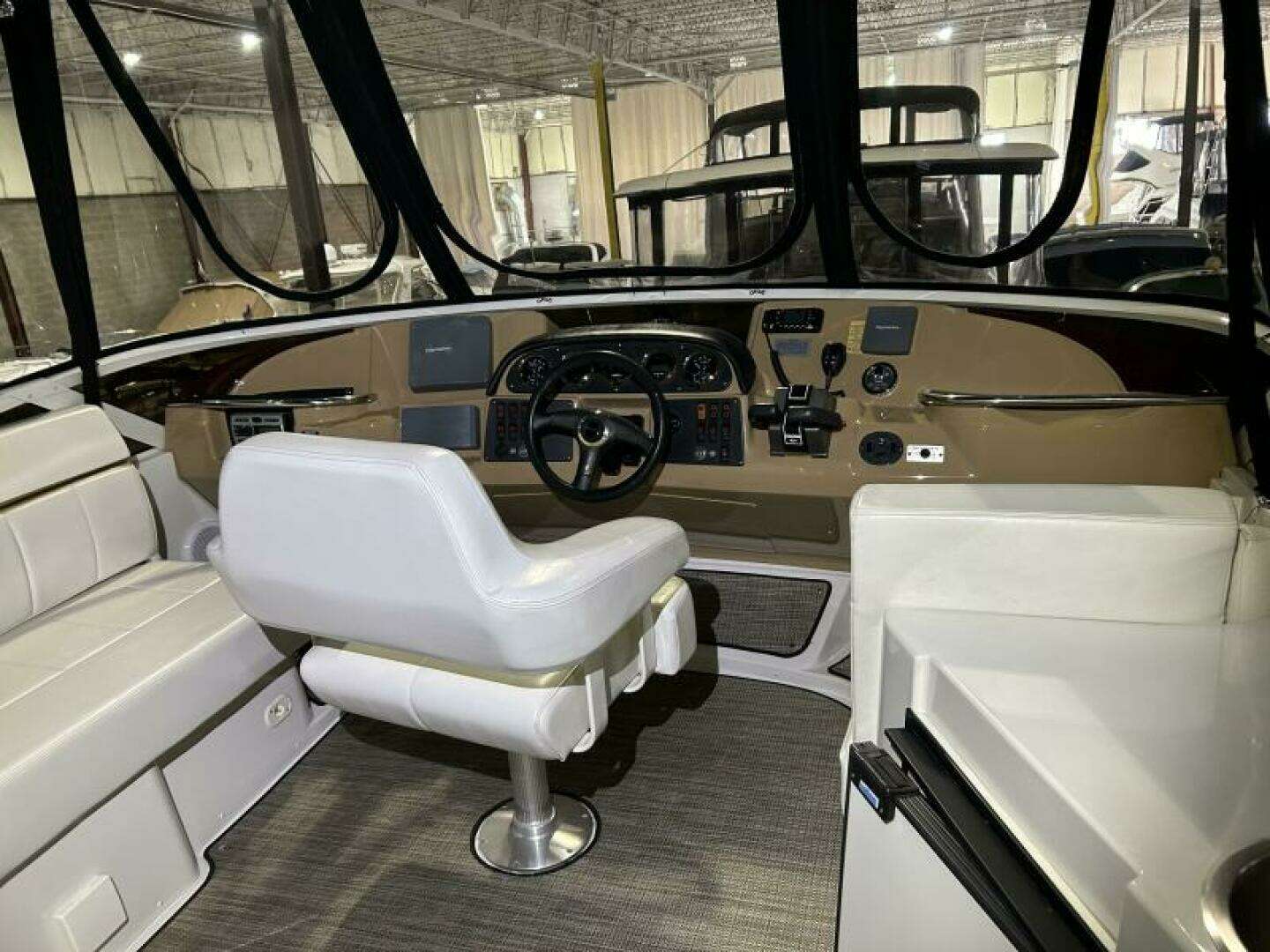 2003 Carver 396 Aft Cabin MY - Image 23