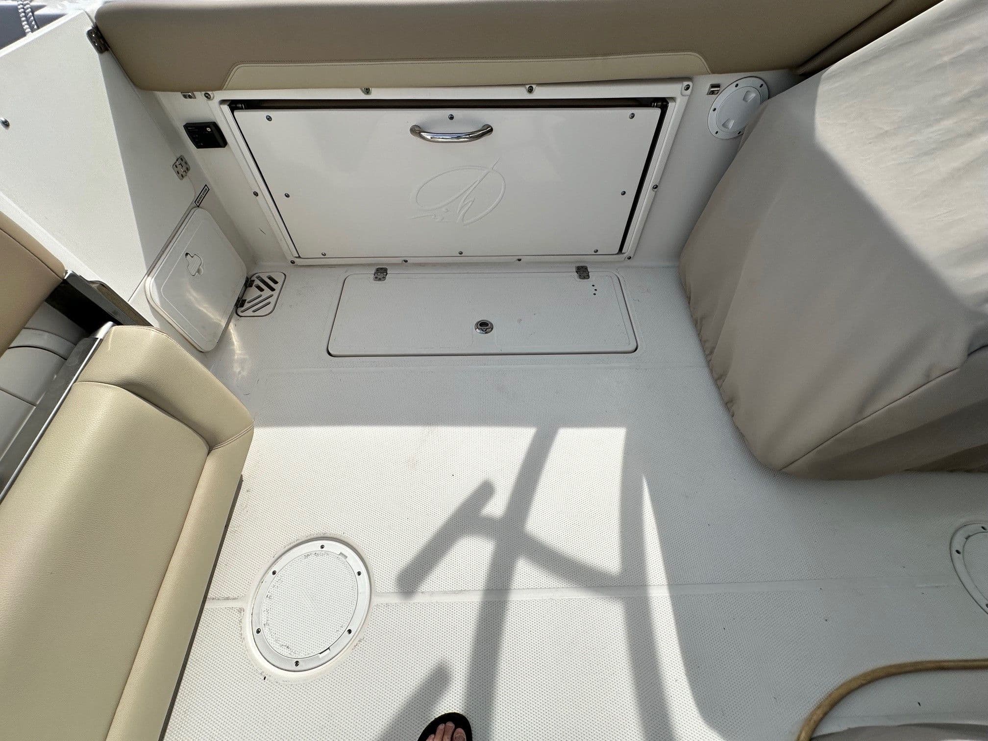 2018 Sailfish 275 DC - 10