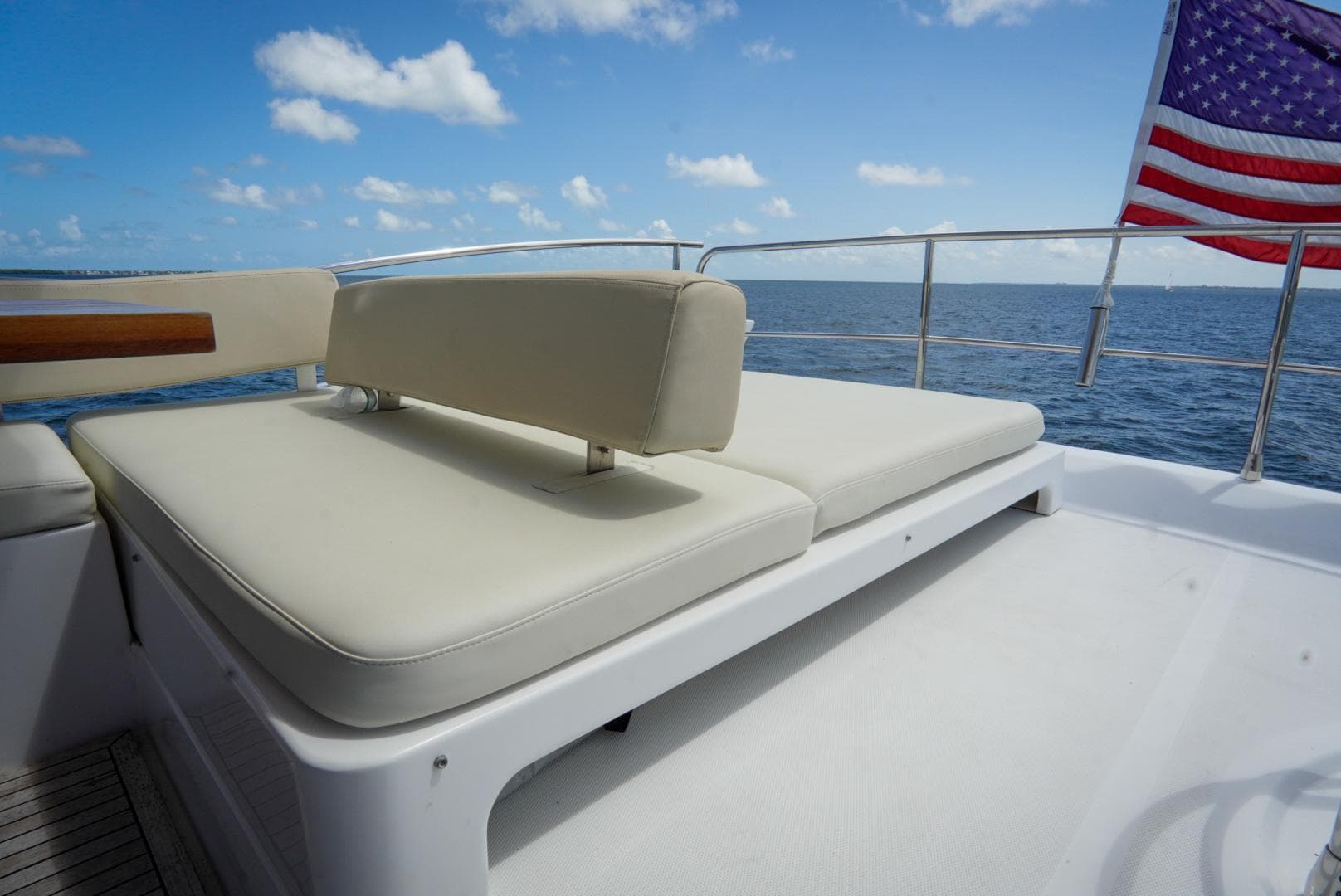 2015 Azimut 54 - 81