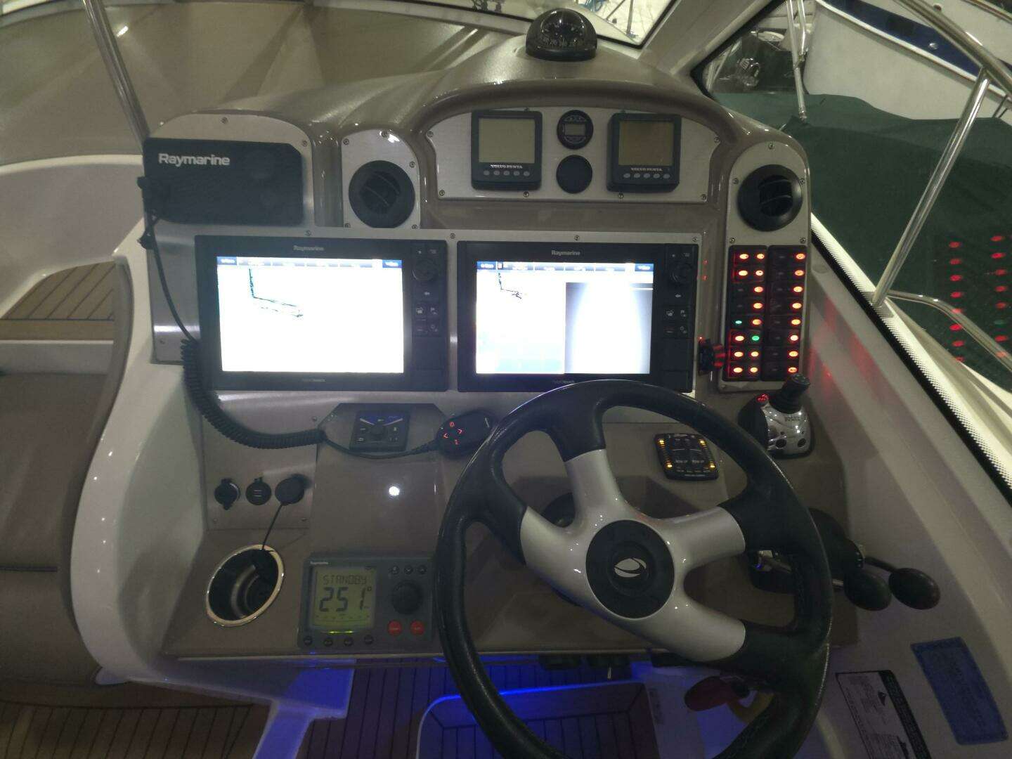 2008 Cruisers Yachts — - Image 44