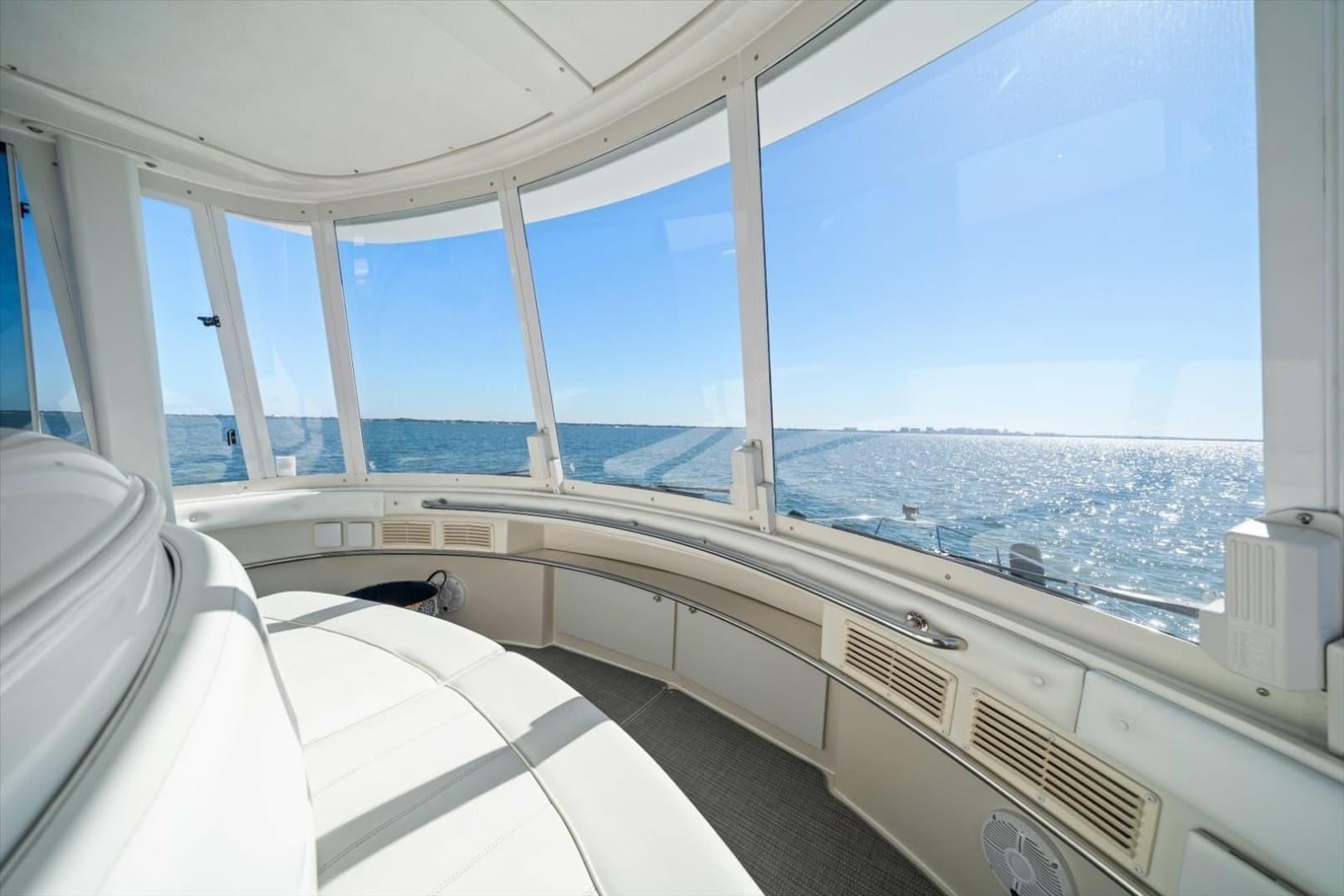 1998 Carver 455 Aft Cabin MY - Image 27