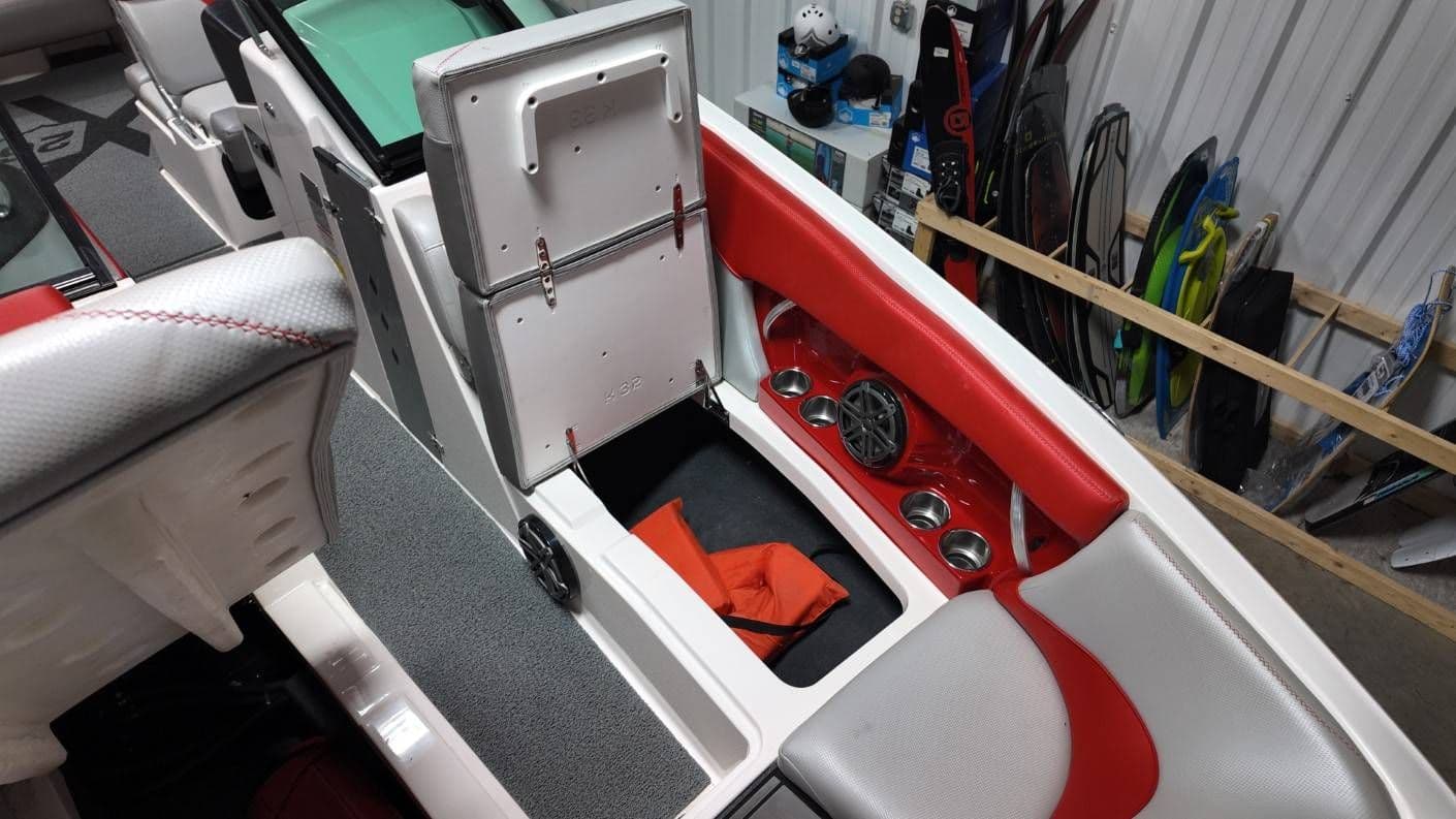 2016 MasterCraft X26 - 22