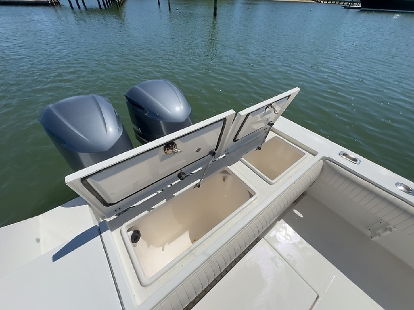 2006 Regulator 29 Forward Seating - Image 13