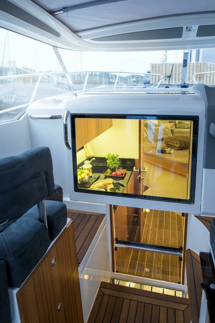 2026 Marex 310 Sun Cruiser - Image 28