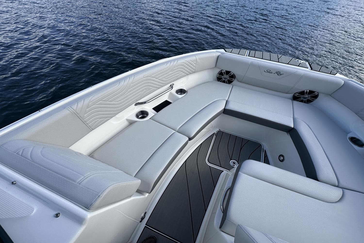 2025 Sea Ray SDX 250 Surf - 11