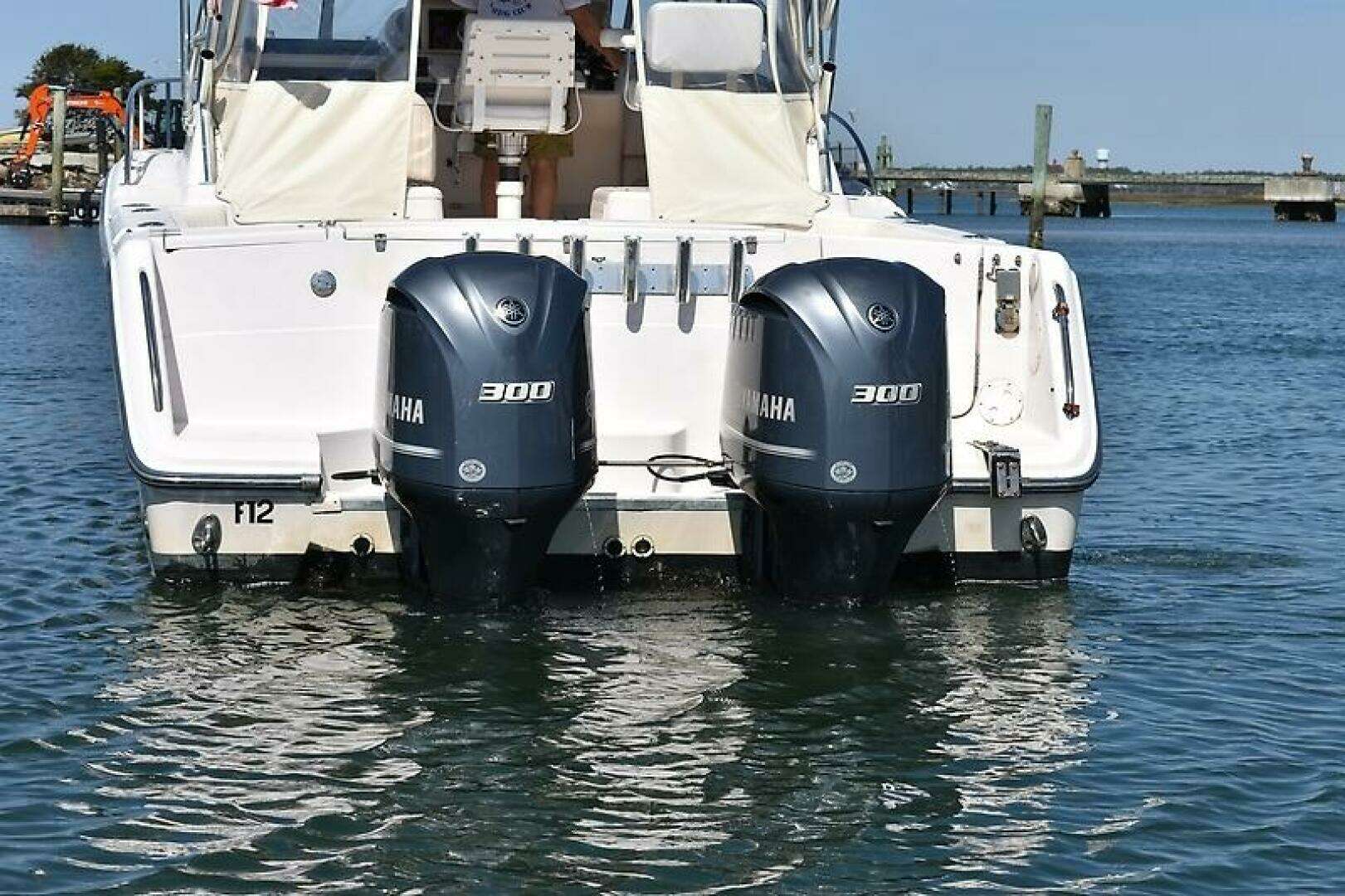 2006 Grady-White 330 Express - Image 3