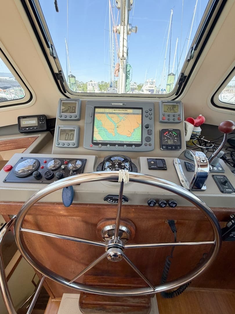 2007 Island Packet SP Cruiser - Image 43