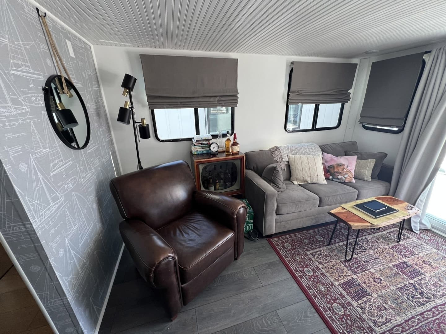 2019 Catamaran Cruisers Houseboat - Image 3