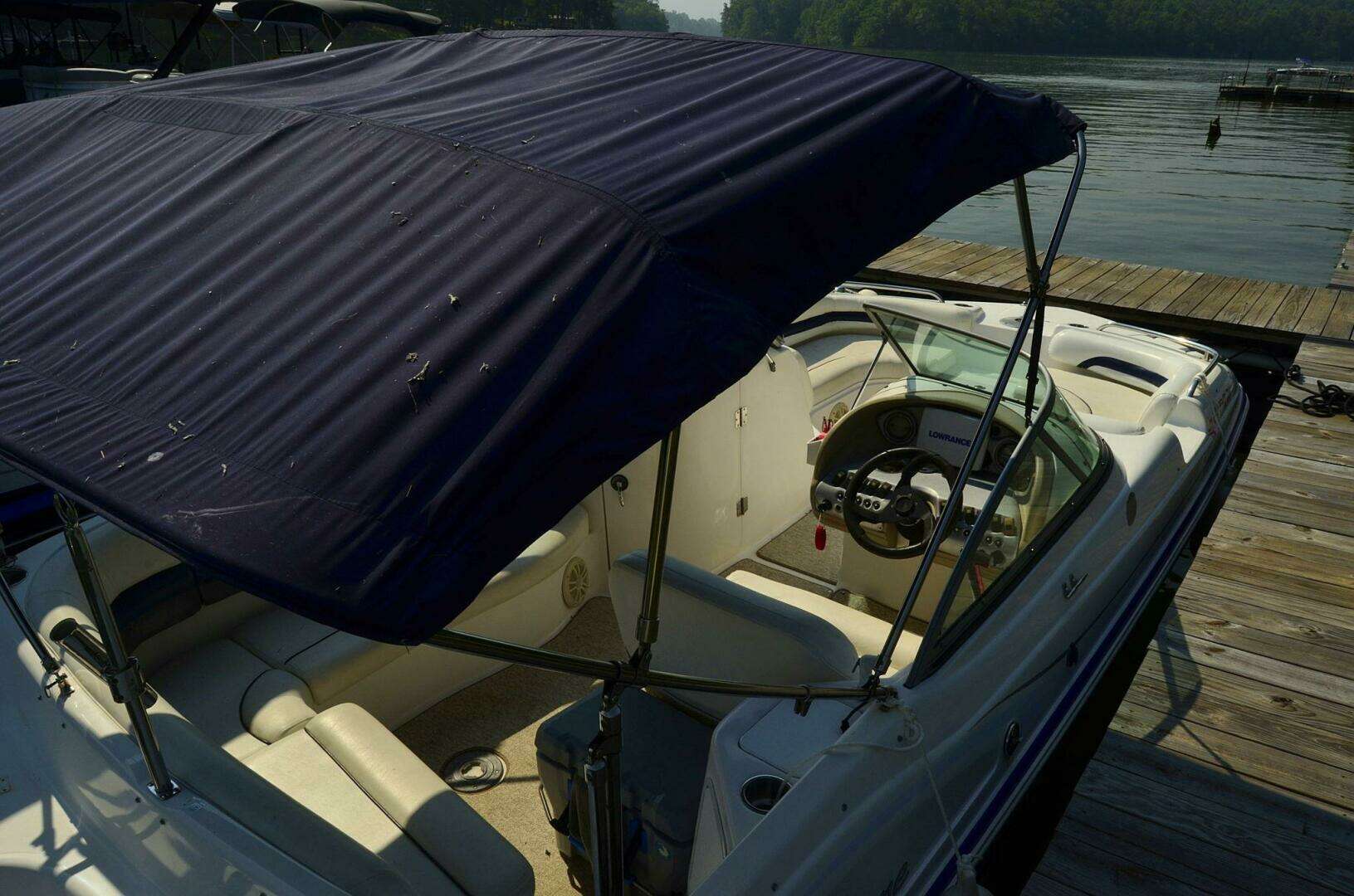 2011 Hurricane SunDeck 217 OB - Image 18