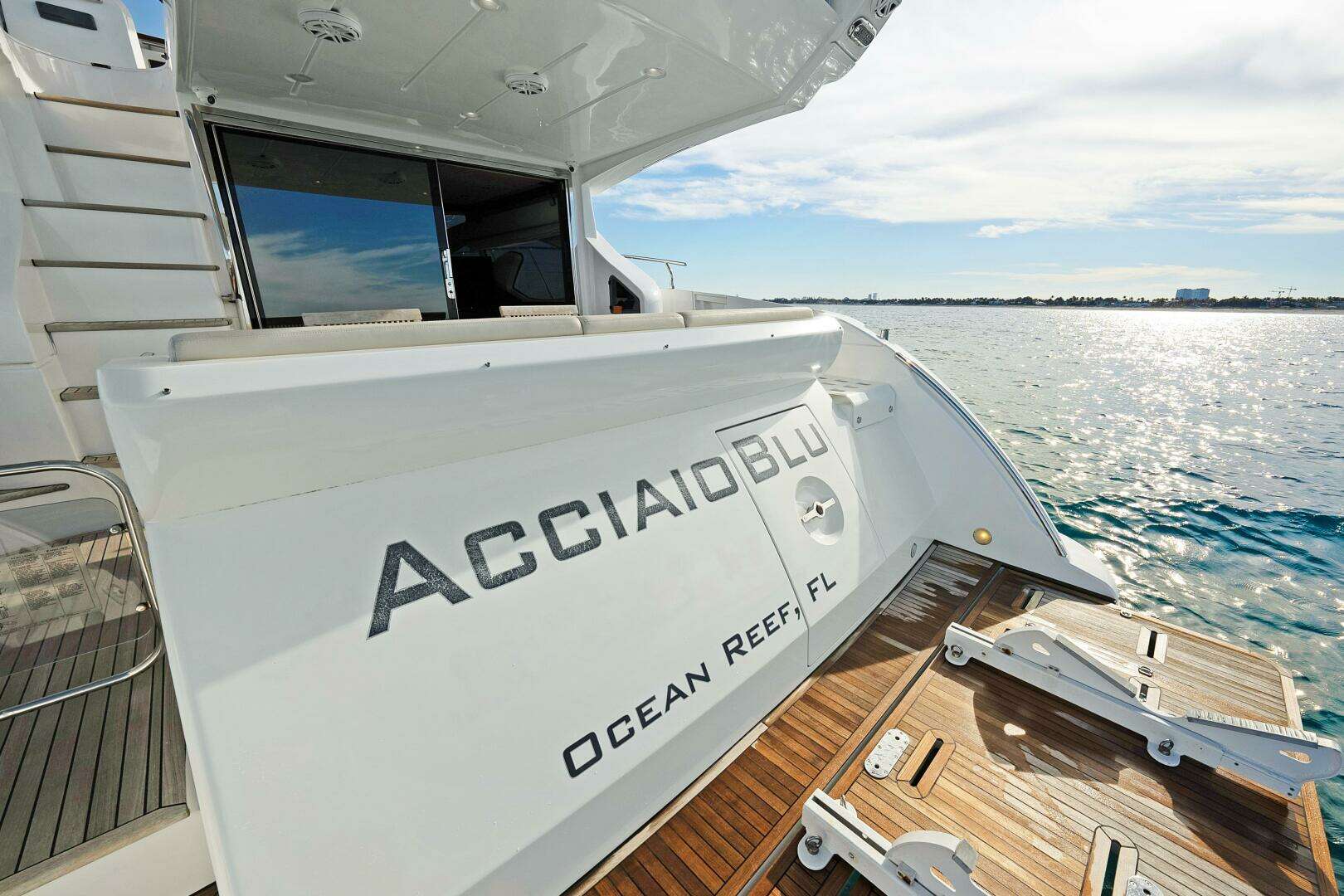 2017 Azimut 60 Flybridge - Image 2