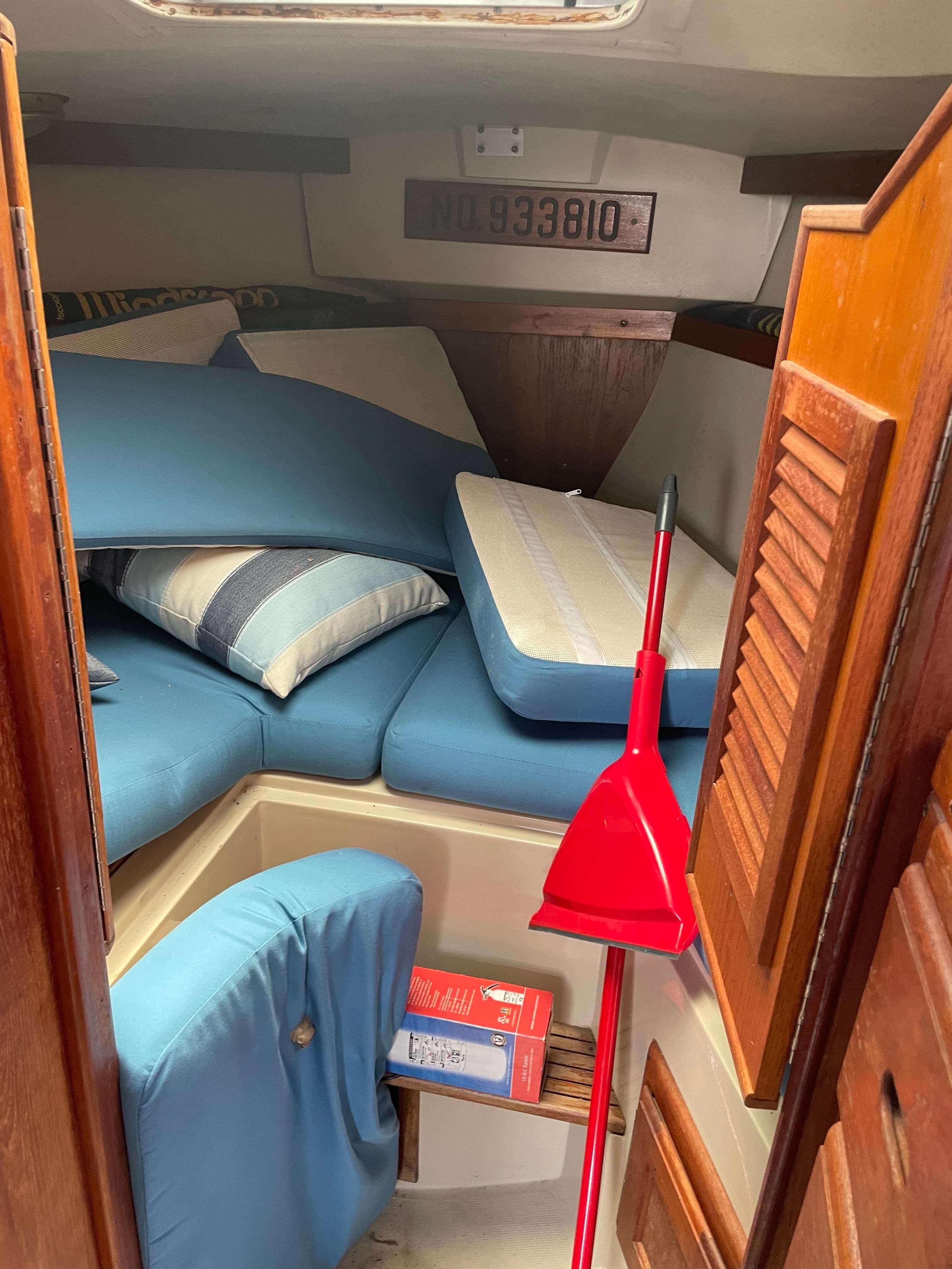 1988 Catalina 30 - 32