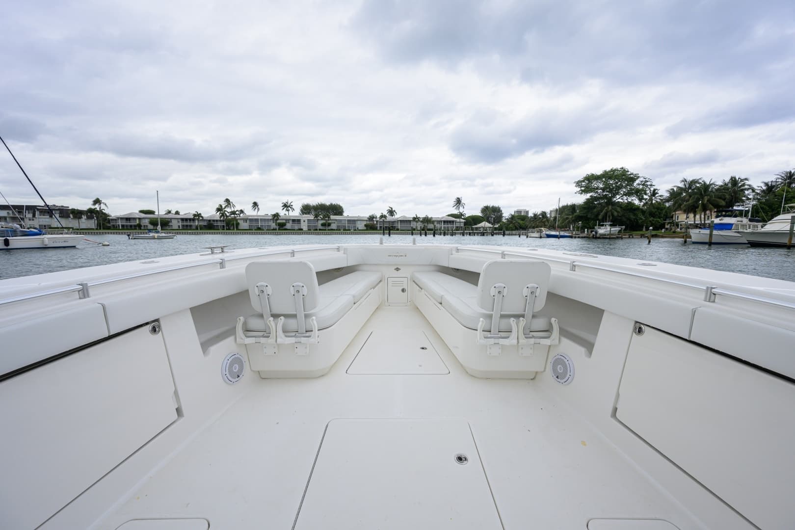 2019 Invincible 42 Open - Image 9