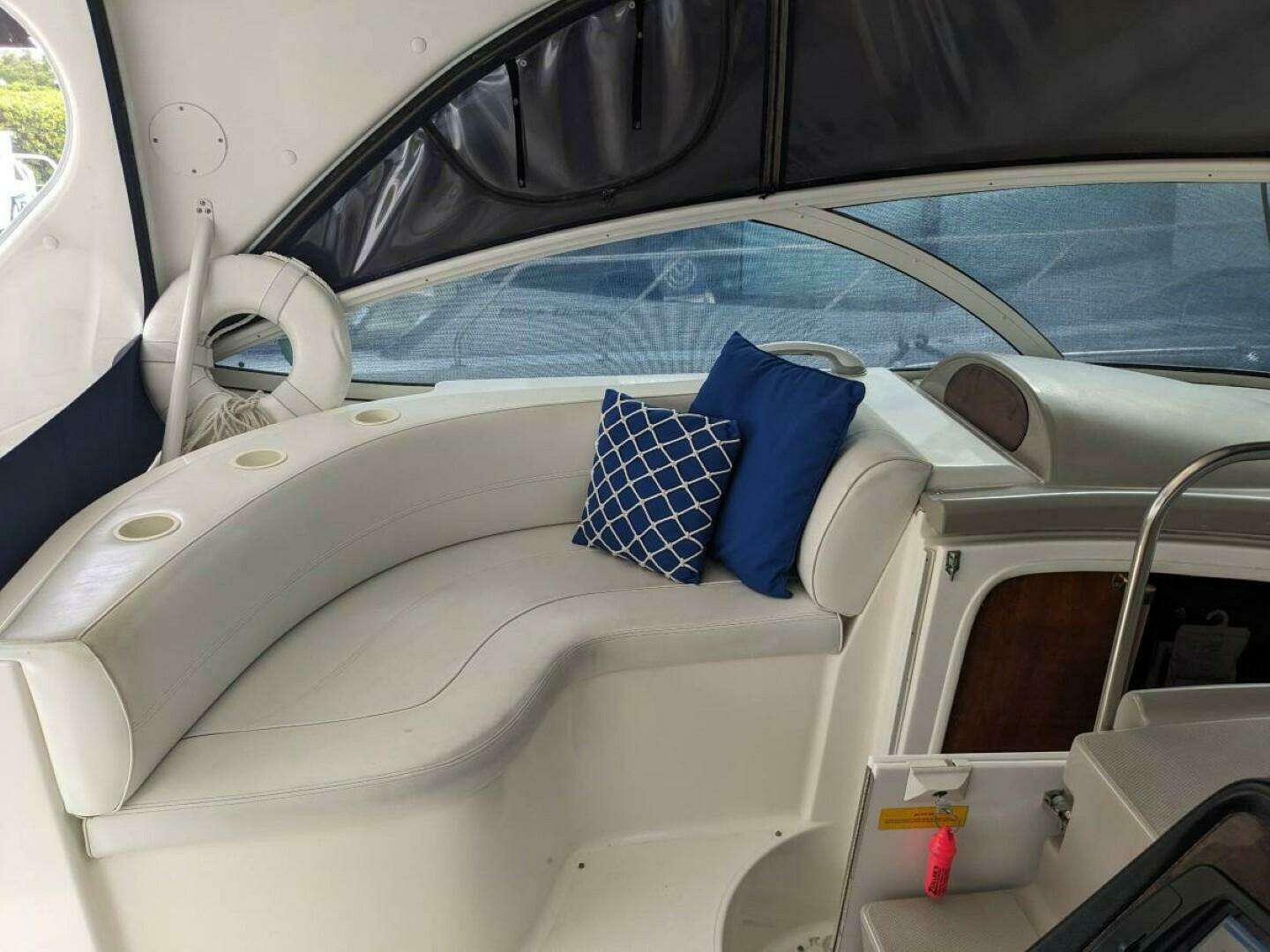 2003 Cruisers Yachts 3970 - Image 15