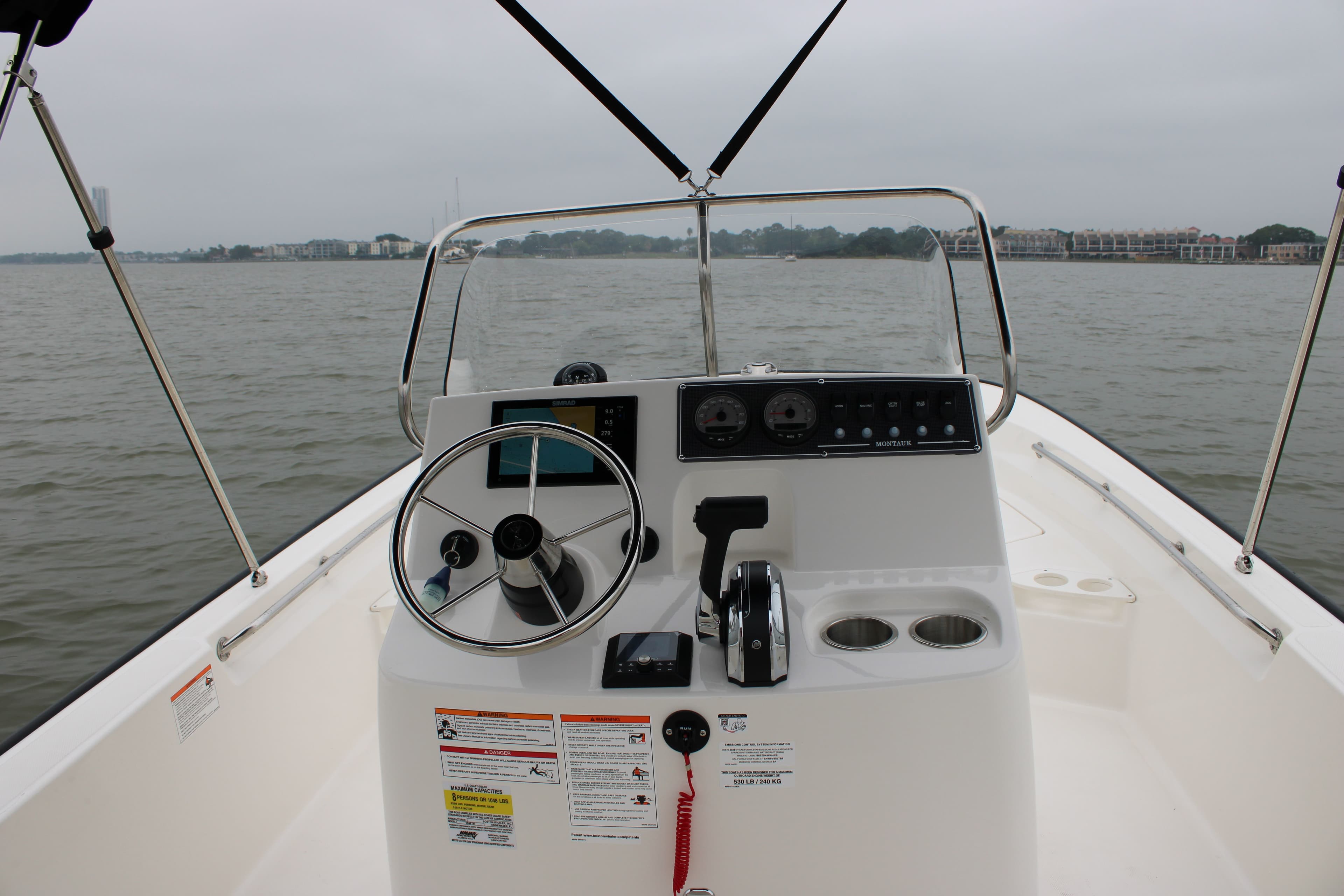 2026 Boston Whaler 190 Montauk - 29