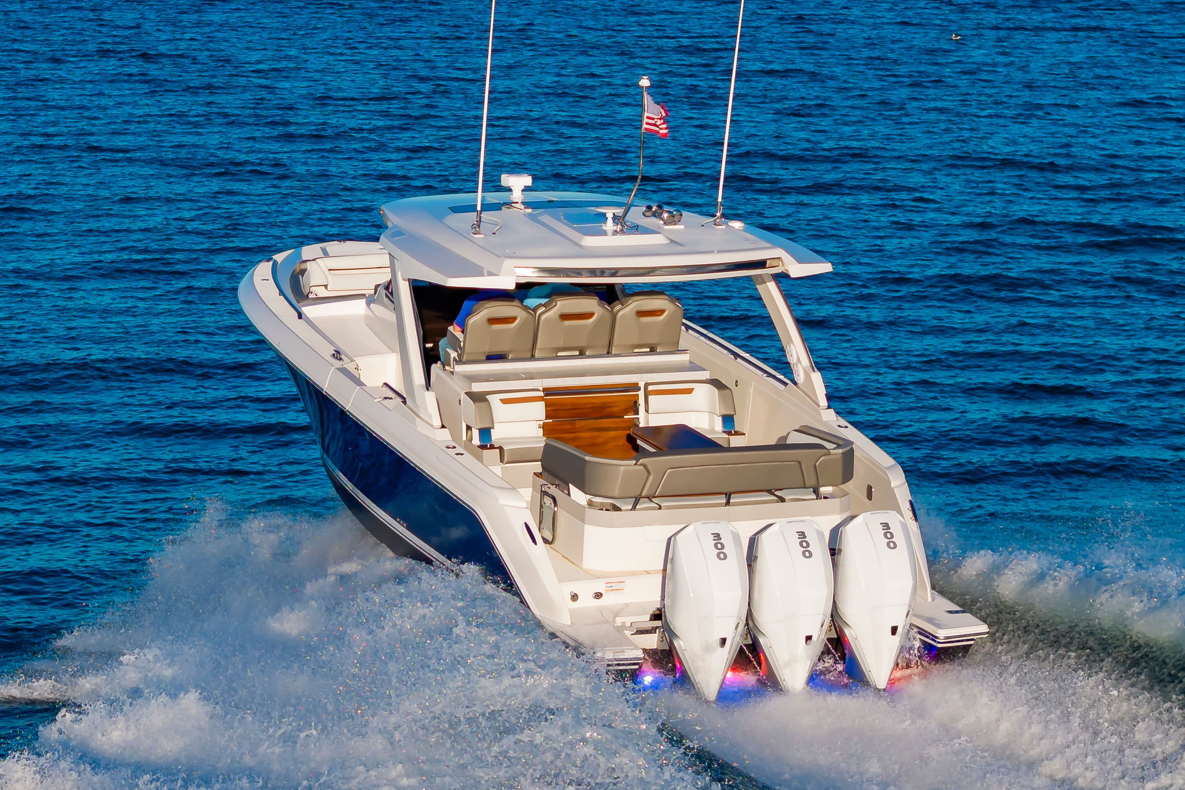 2023 Tiara Yachts 38 LS - 49