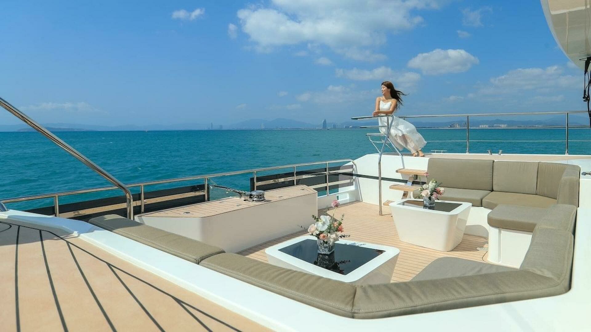 2026 Diamond Yachts EF56 Power Catamaran - Image 14