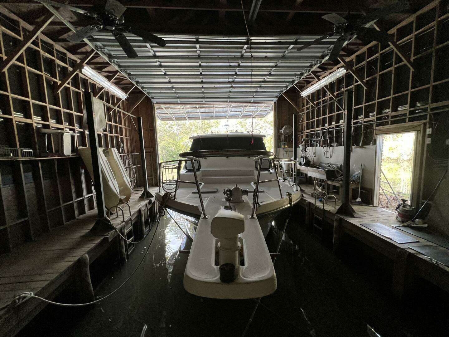 2000 Bayliner 4788 - Image 51