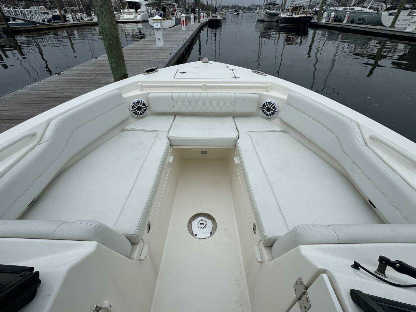 2024 Cobia 240 DC - Image 17