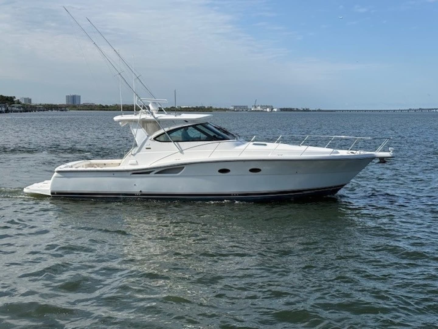 2007 Tiara Yachts 4200 Open - Image 4