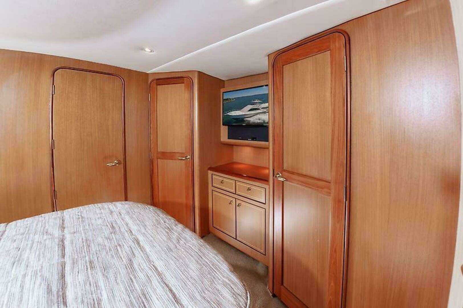2003 Ocean 57 Convertible - Image 56