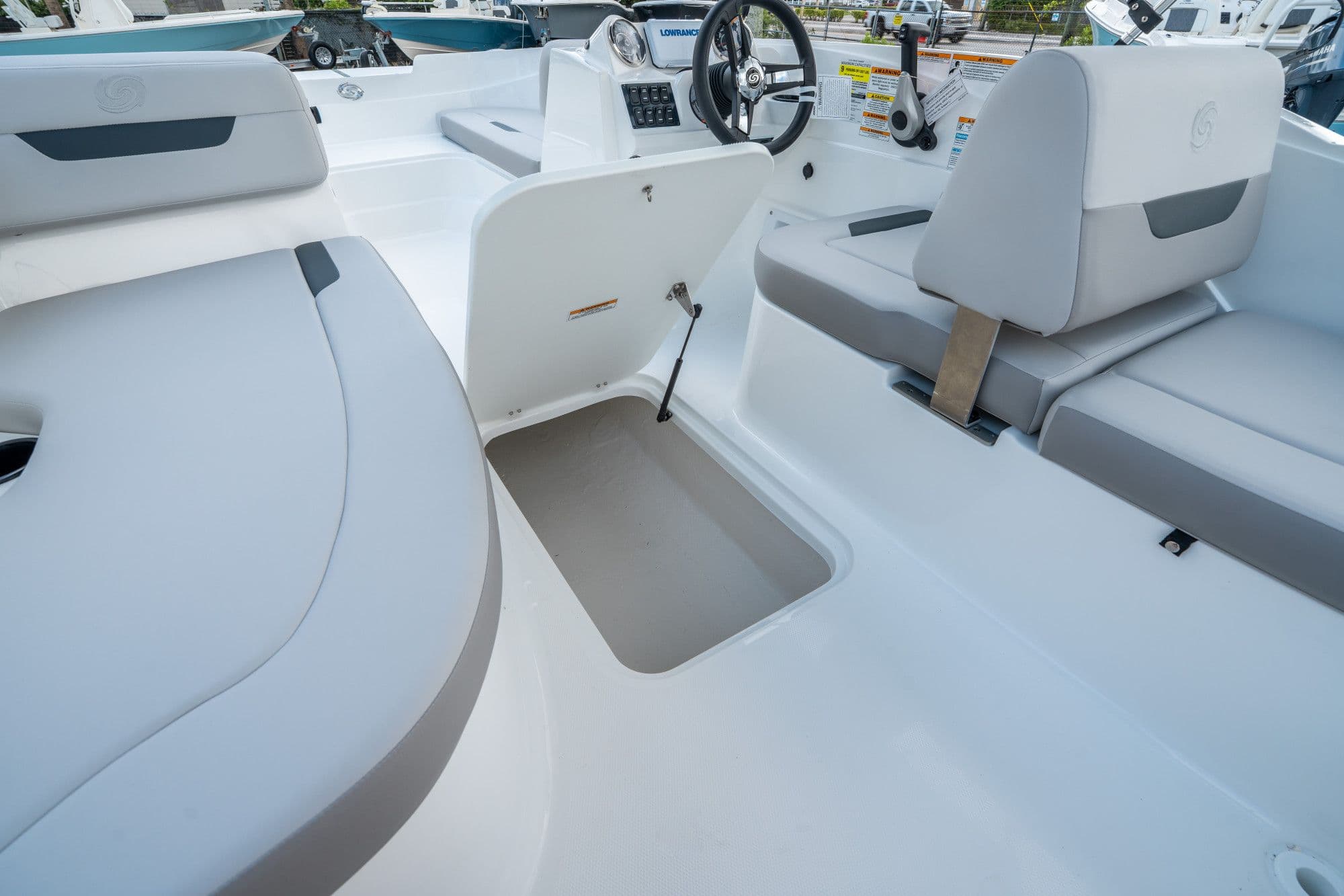 2026 Hurricane SunDeck Sport 185 OB - 20