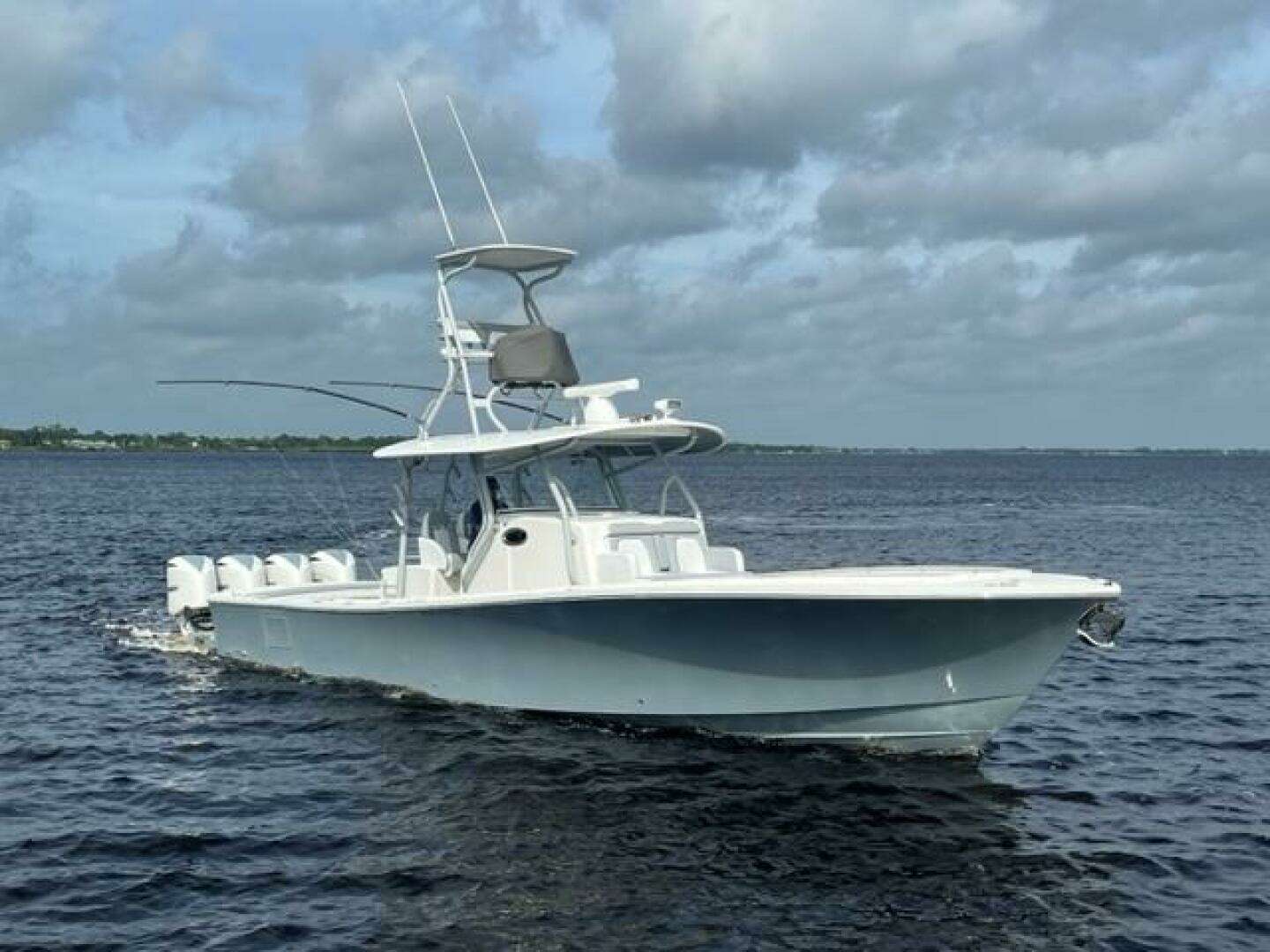 2018 Regulator 41 - Image 5