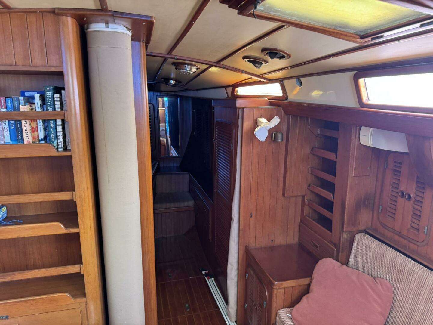 1987 Tayana 42 Vancover Aft Cabin - Image 67