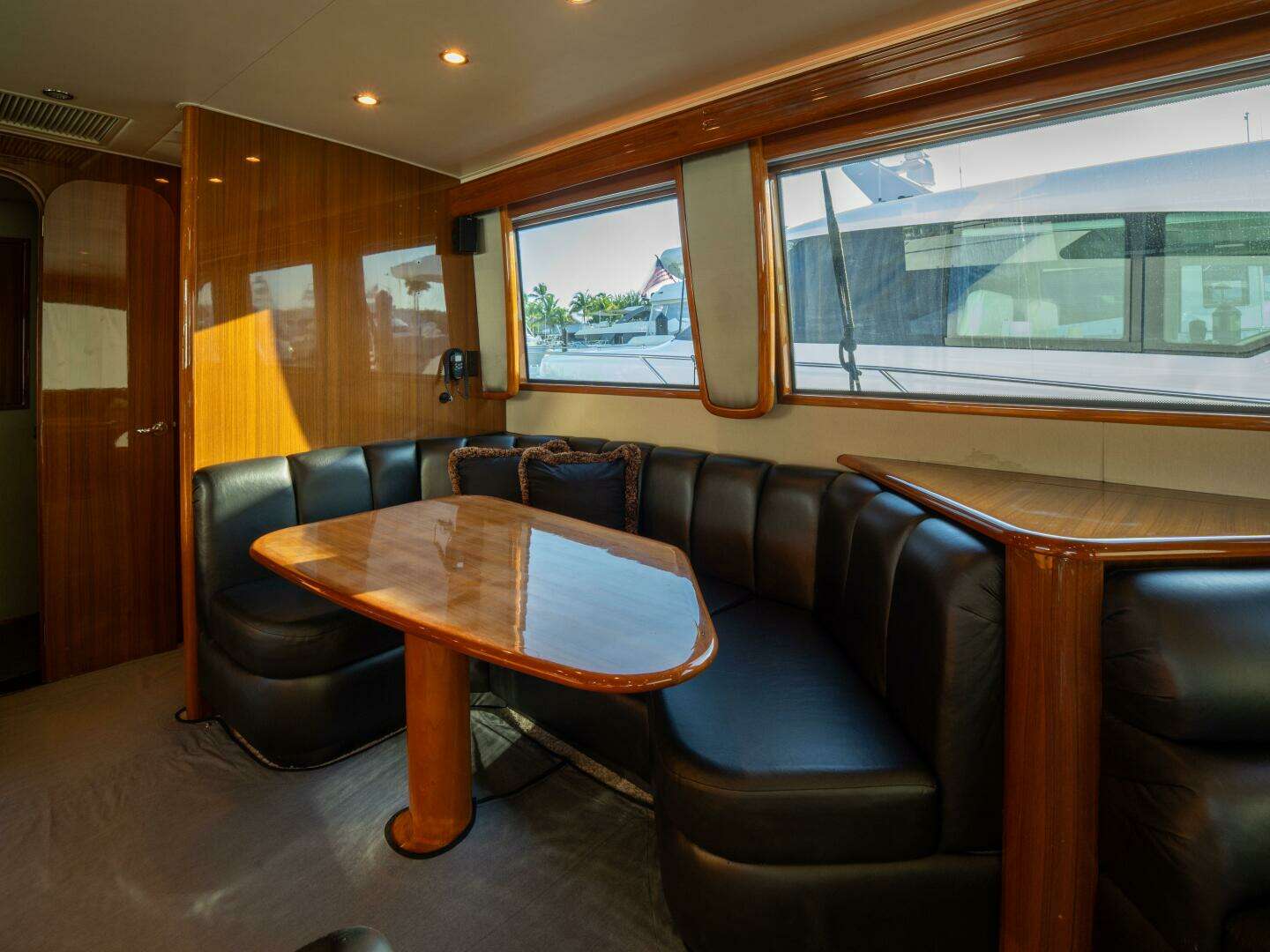 2005 Viking 74 Enclosed Bridge - Image 13