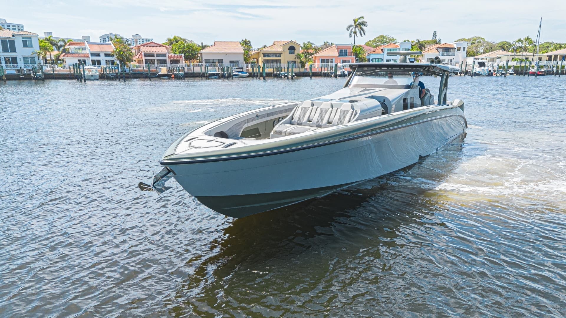 2025 Midnight Express 52 Vitesse - Image 6