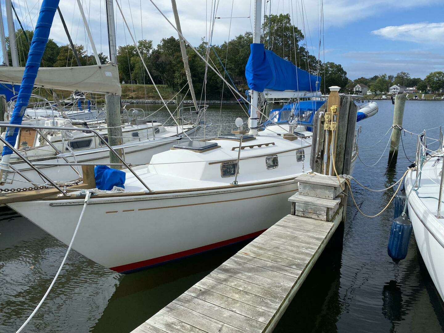 1987 Dickerson 37 aft cockpit - Image 4